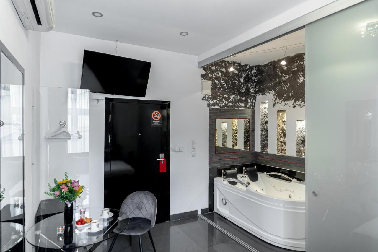 Komorowski Luxury Guest Rooms Cracovia Exterior foto
